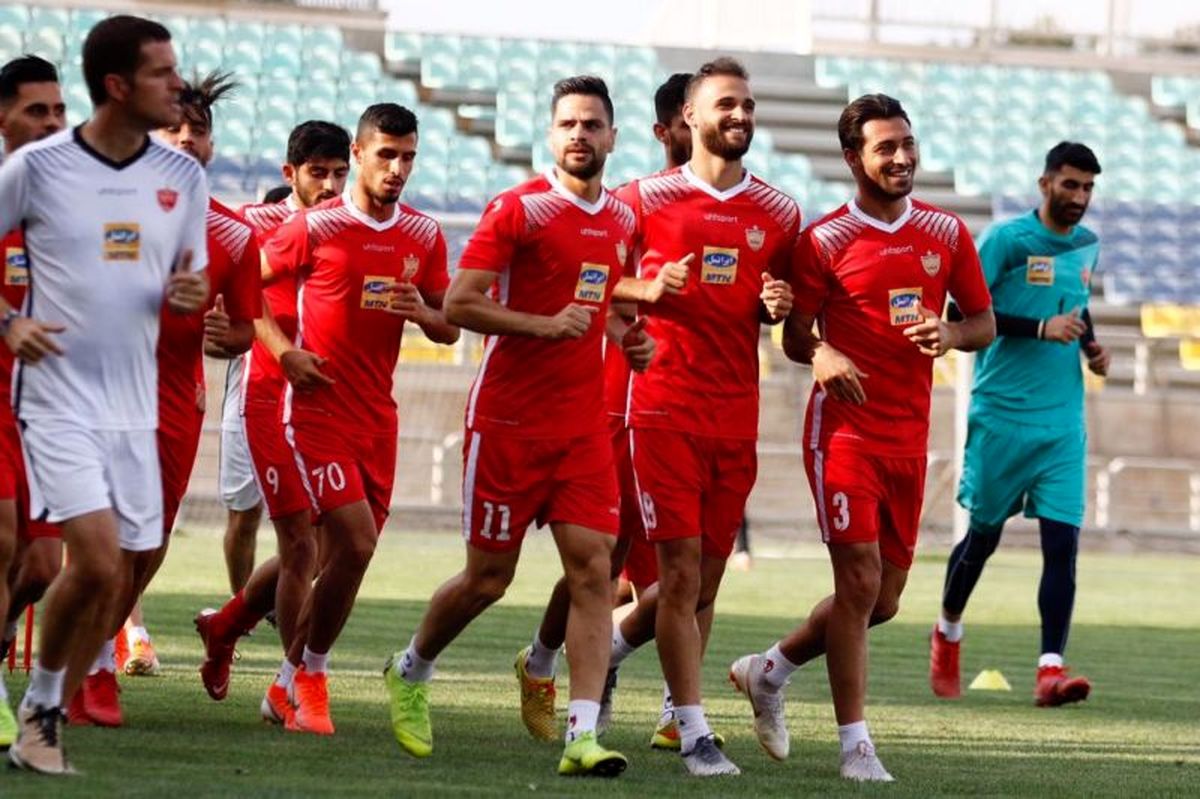 گل‌محمدی و لیست خرید پرسپولیس